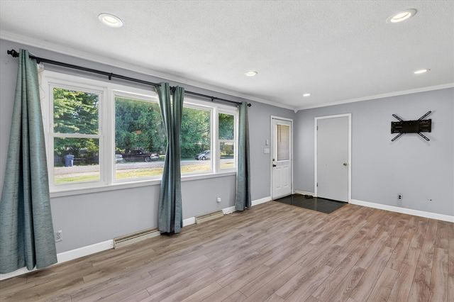 974 Emerson Avenue, Benton Harbor, MI 49022