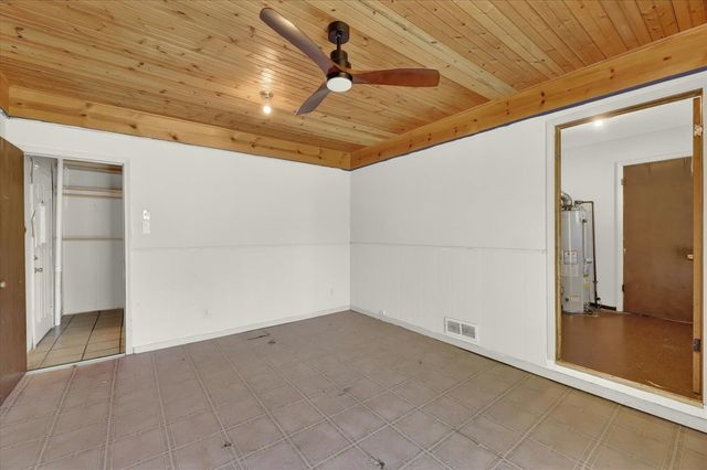 974 Emerson Avenue, Benton Harbor, MI 49022