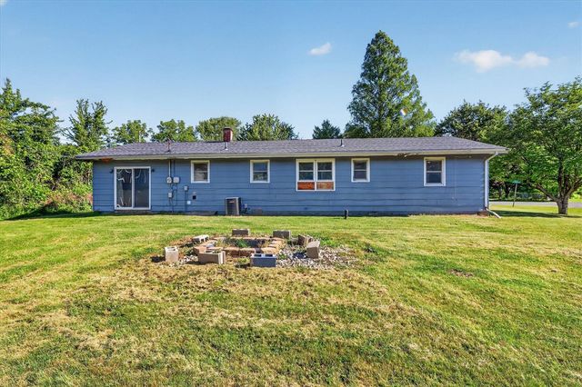 974 Emerson Avenue, Benton Harbor, MI 49022