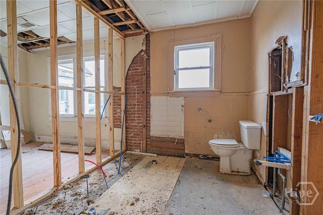 400 N Main Street, Swainsboro, GA 30401