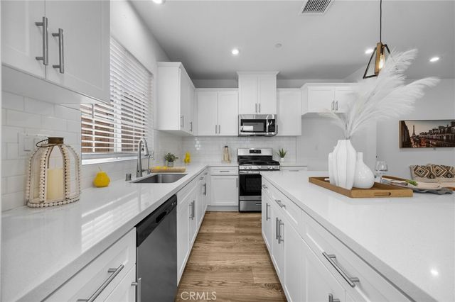 16069 Narni Lane, Fontana, CA 92336