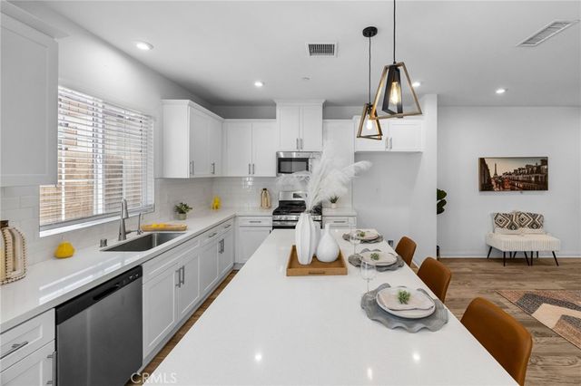 16069 Narni Lane, Fontana, CA 92336