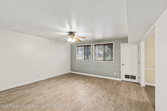 6160 Innkeepers Court 55, East Lansing, MI 48823