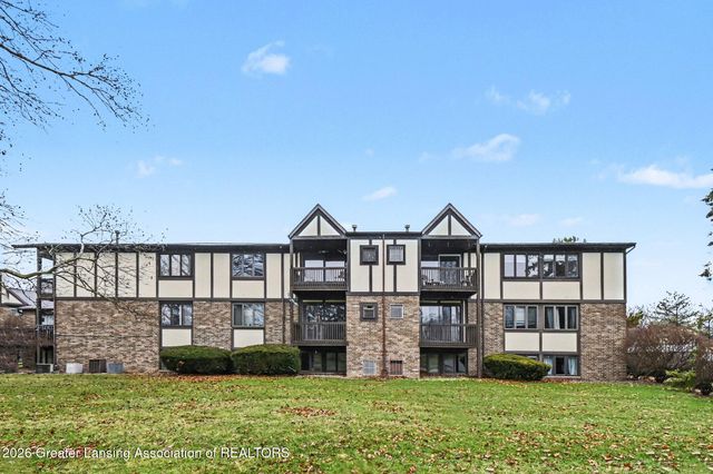 6160 Innkeepers Court 55, East Lansing, MI 48823