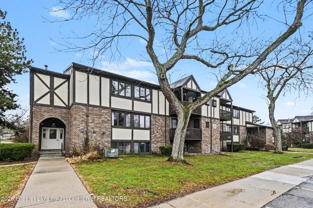 6160 Innkeepers Court 55, East Lansing, MI 48823