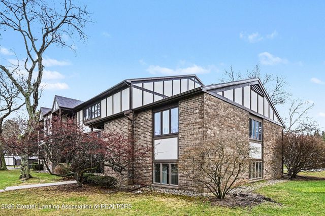 6160 Innkeepers Court 55, East Lansing, MI 48823