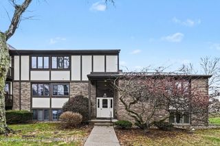6160 Innkeepers Court 55, East Lansing, MI 48823