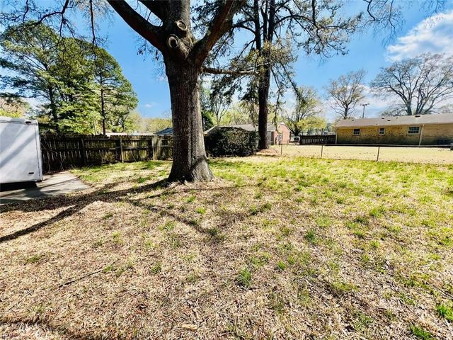 5605 Greenefield DR S, Portsmouth, VA 23703