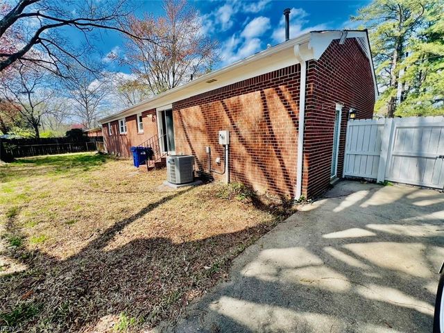 5605 Greenefield DR S, Portsmouth, VA 23703