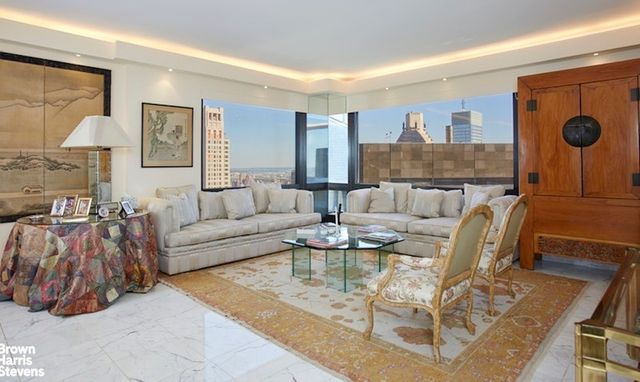 721 5th Ave Apt 62C, New York City, NY 10022
