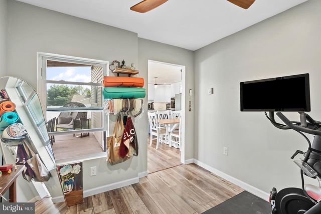 16 CANOEBIRCH RD, Levittown, PA 19057