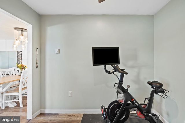 16 CANOEBIRCH RD, Levittown, PA 19057
