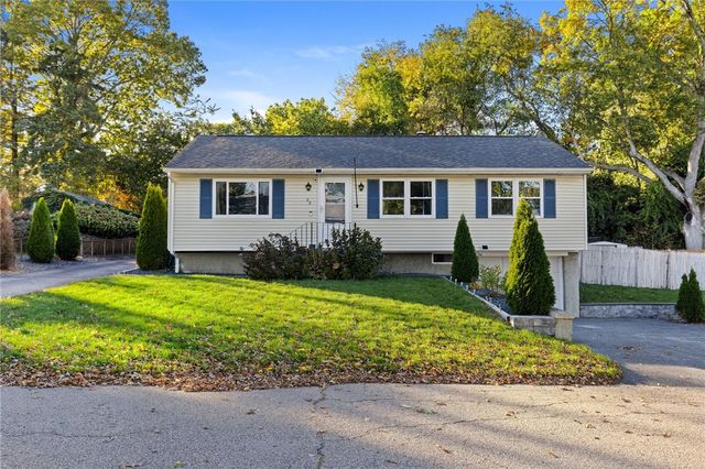 23 Skycrest Avenue, East Providence, RI 02914