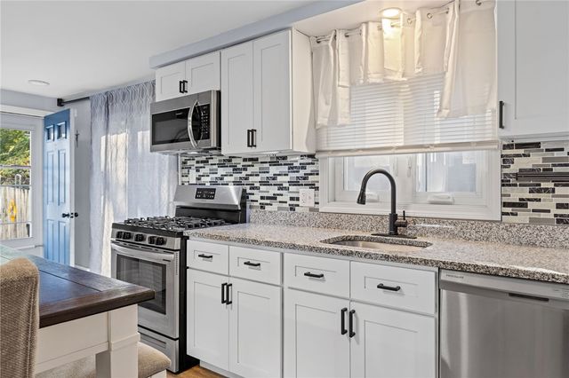 23 Skycrest Avenue, East Providence, RI 02914