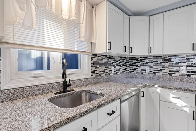 23 Skycrest Avenue, East Providence, RI 02914