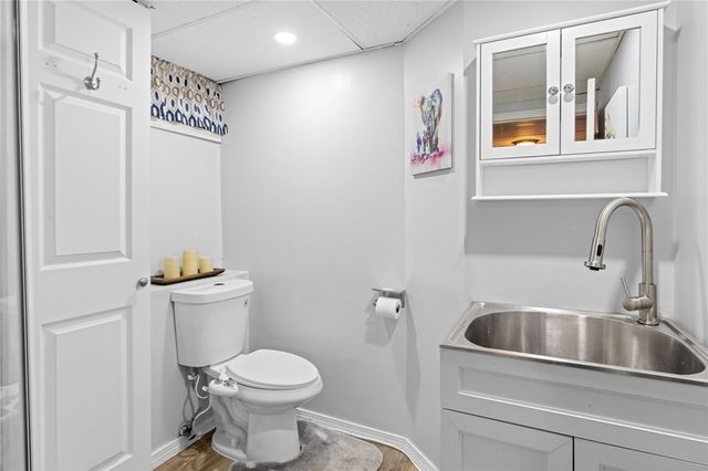 23 Skycrest Avenue, East Providence, RI 02914
