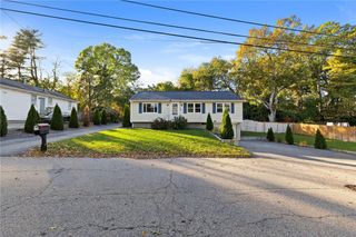 23 Skycrest Avenue, East Providence, RI 02914