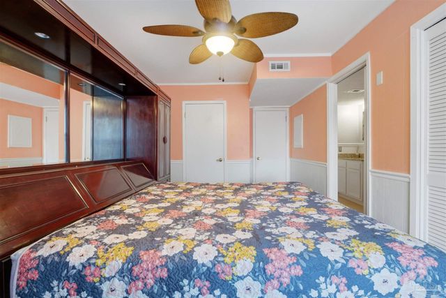 1253 Redwood Ln, Gulf Breeze, FL 32563