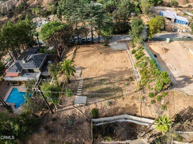 446 Devonwood Road, Altadena, CA 91001