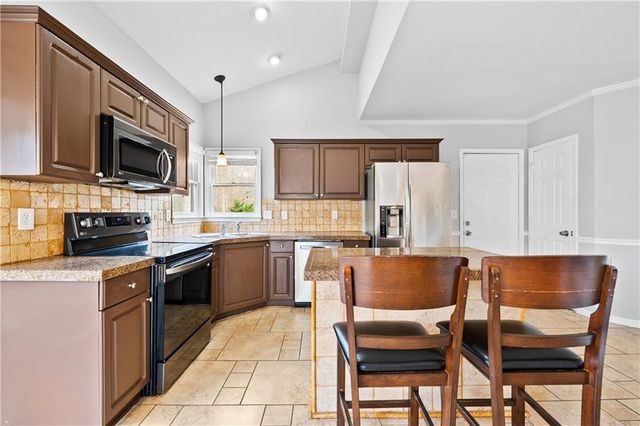 855 River Overlook Drive, Lawrenceville, GA 30043