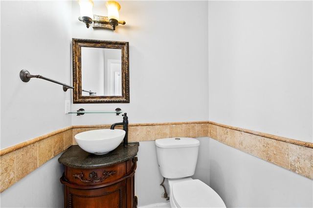 855 River Overlook Drive, Lawrenceville, GA 30043