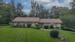 36 Heritage Drive, Woodbury, CT 06798