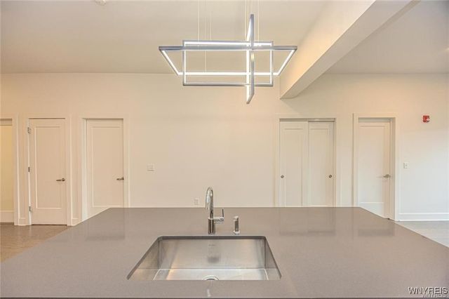 1020 Elmwood 404, Buffalo, NY 14222