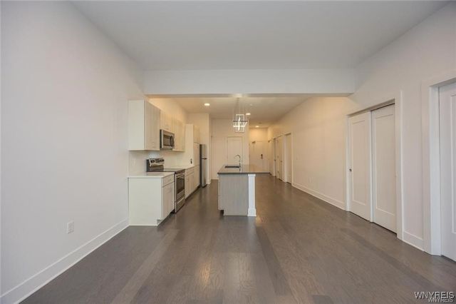 1020 Elmwood 404, Buffalo, NY 14222