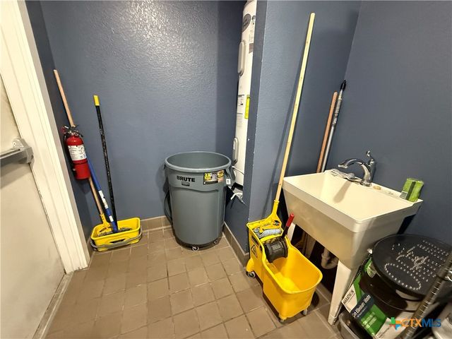 3700 S W S Young Drive 101, Killeen, TX 76542