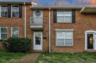 5510 Country Dr Apt 12, Nashville, TN 37211