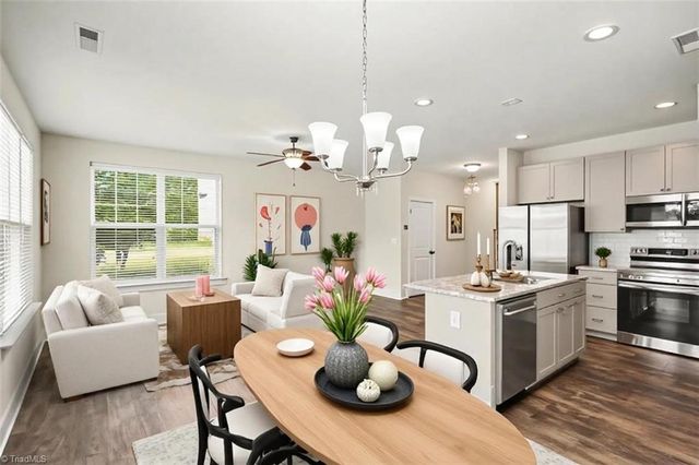 1024 Abbott Street, Mebane, NC 27302