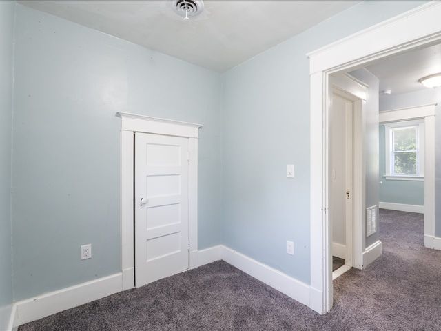 1720 Davie Street, Davenport, IA 52804