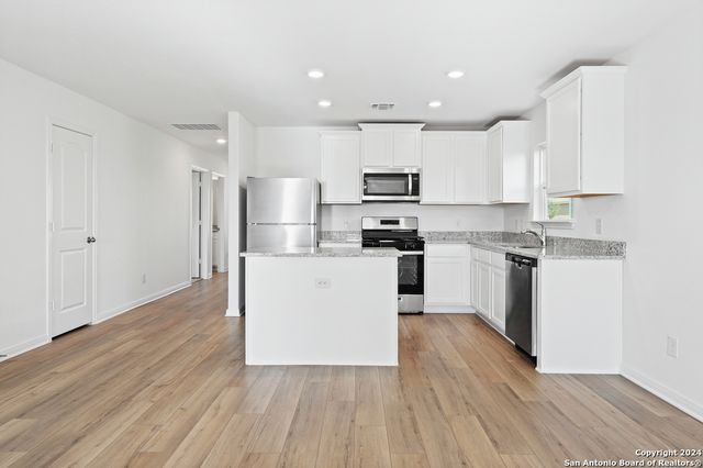 11916 Stroud Drive, San Antonio, TX 78252