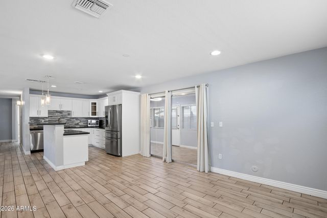 1017 E EL CAMINITO Drive, Phoenix, AZ 85020