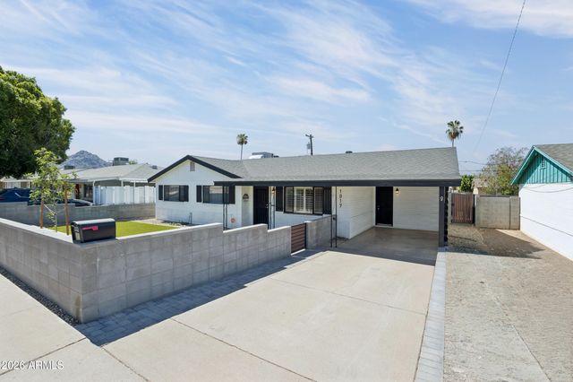 1017 E EL CAMINITO Drive, Phoenix, AZ 85020
