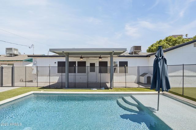 1017 E EL CAMINITO Drive, Phoenix, AZ 85020