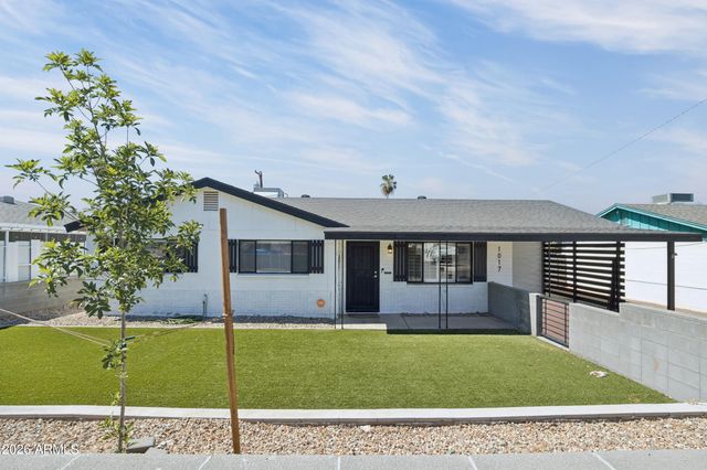 1017 E EL CAMINITO Drive, Phoenix, AZ 85020