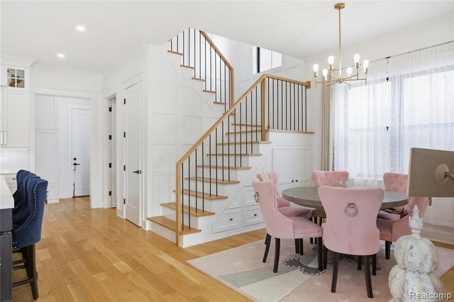 1211 E Lincoln Street, Birmingham, MI 48009