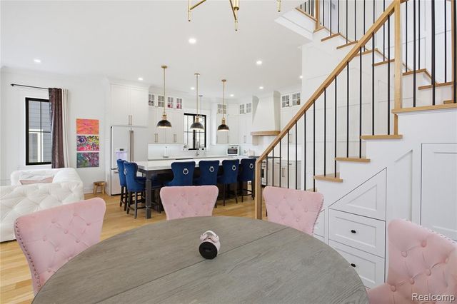 1211 E Lincoln Street, Birmingham, MI 48009