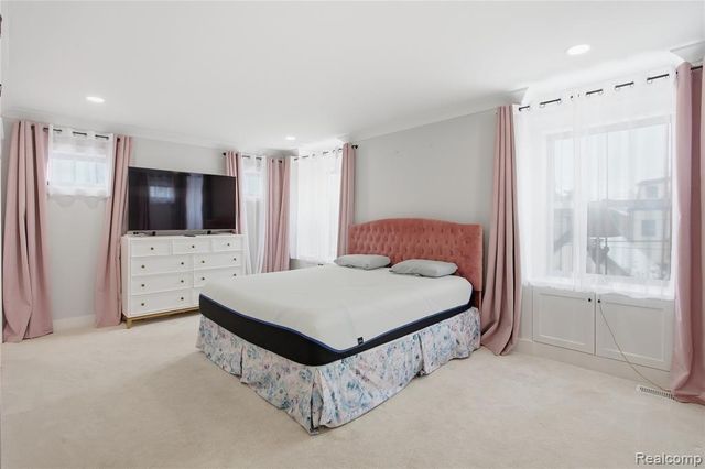 1211 E Lincoln Street, Birmingham, MI 48009