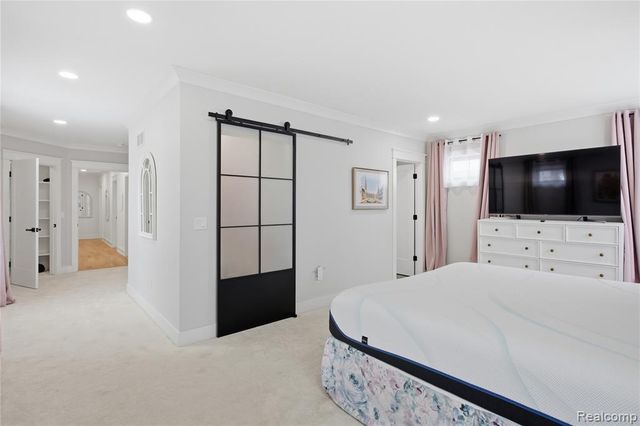 1211 E Lincoln Street, Birmingham, MI 48009