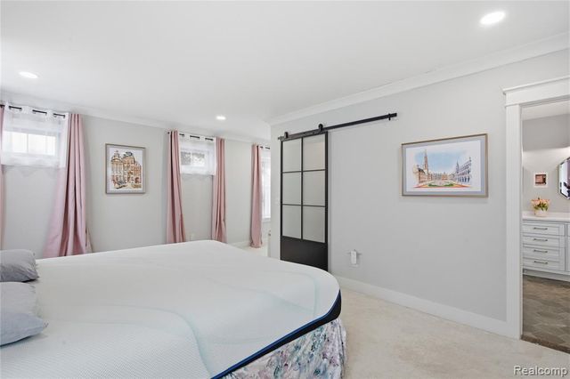 1211 E Lincoln Street, Birmingham, MI 48009