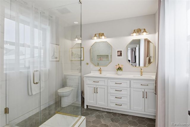 1211 E Lincoln Street, Birmingham, MI 48009