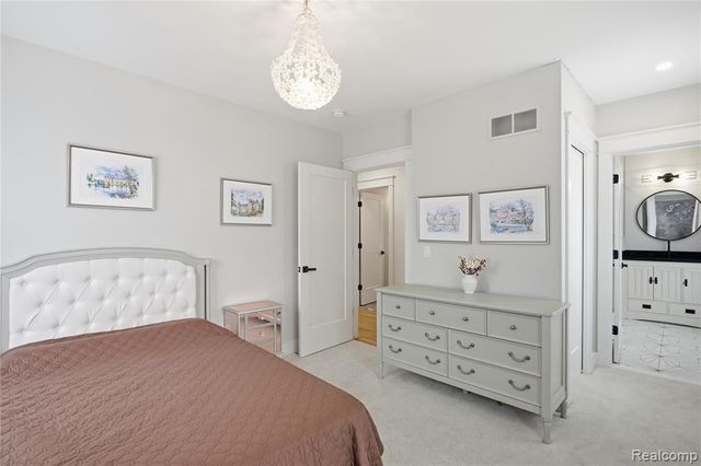 1211 E Lincoln Street, Birmingham, MI 48009