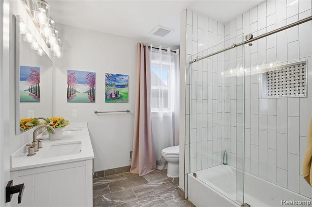 1211 E Lincoln Street, Birmingham, MI 48009