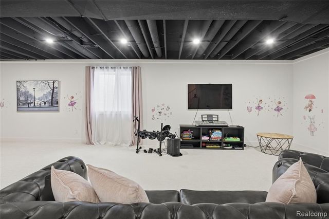 1211 E Lincoln Street, Birmingham, MI 48009