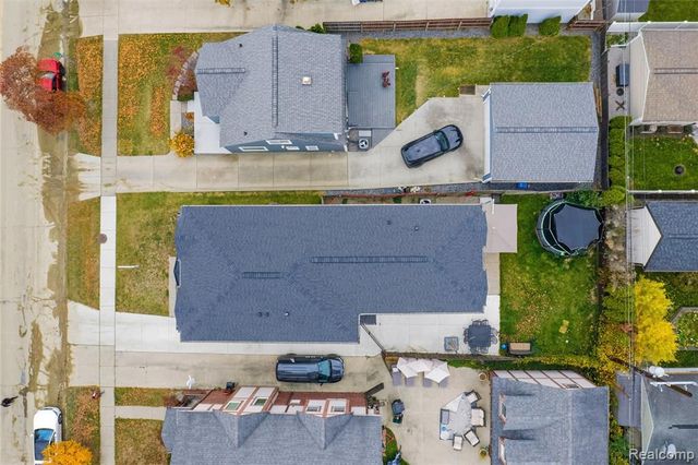 1211 E Lincoln Street, Birmingham, MI 48009