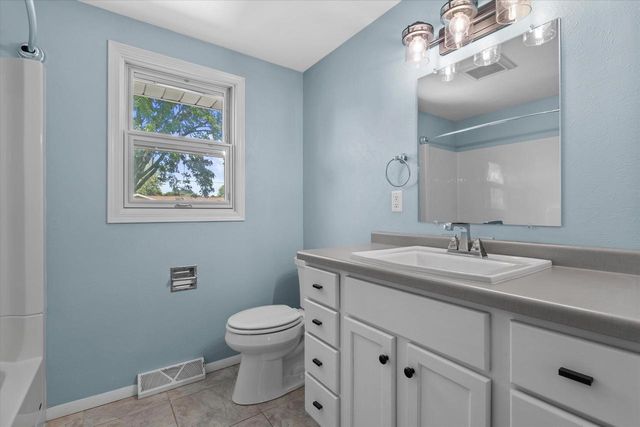 1508 APACHE AVENUE, Green Bay, WI 54313