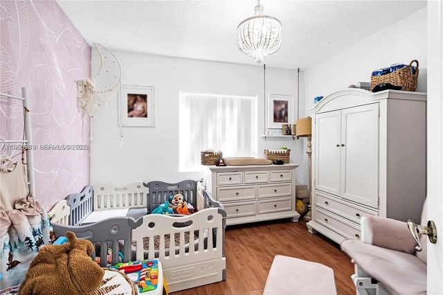 11276 NW 58th Ter, Doral, FL 33178