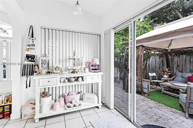 11276 NW 58th Ter, Doral, FL 33178